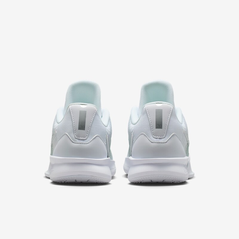 Nike Sabrina 3 